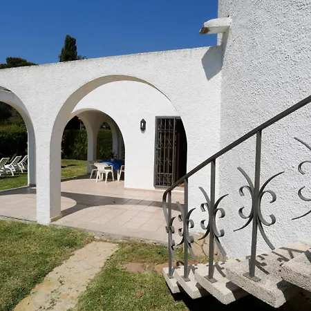 Yolemi By Interhome *